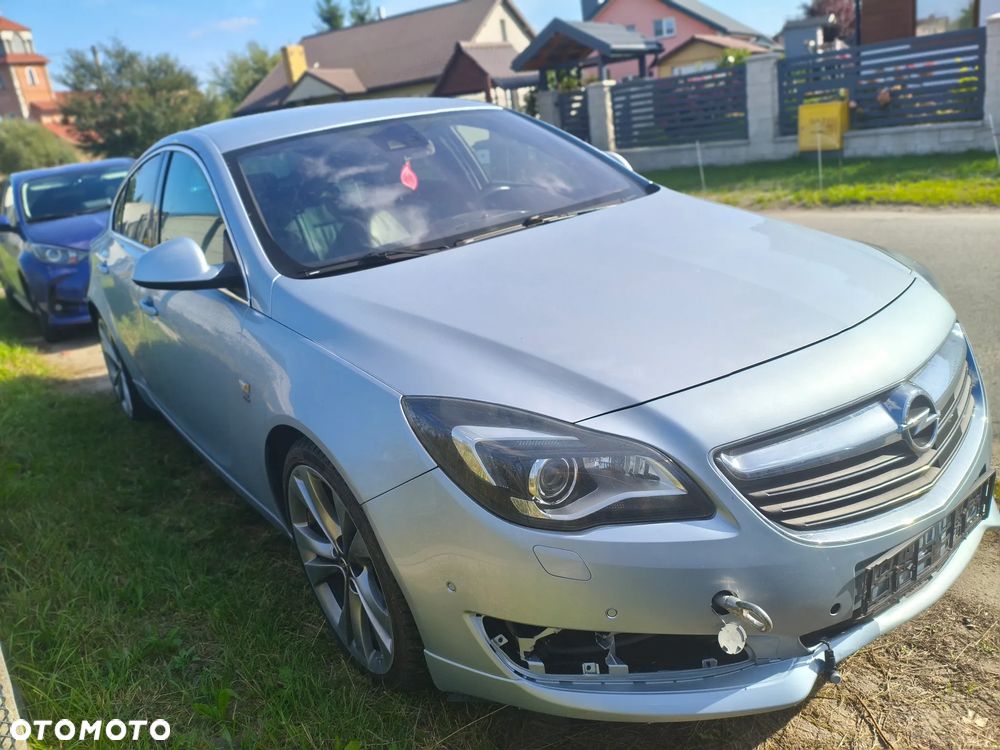 Opel Insignia 2.0 T Cosmo 4x4 - 3