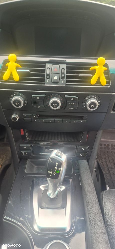 BMW Seria 5 530d xDrive - 11