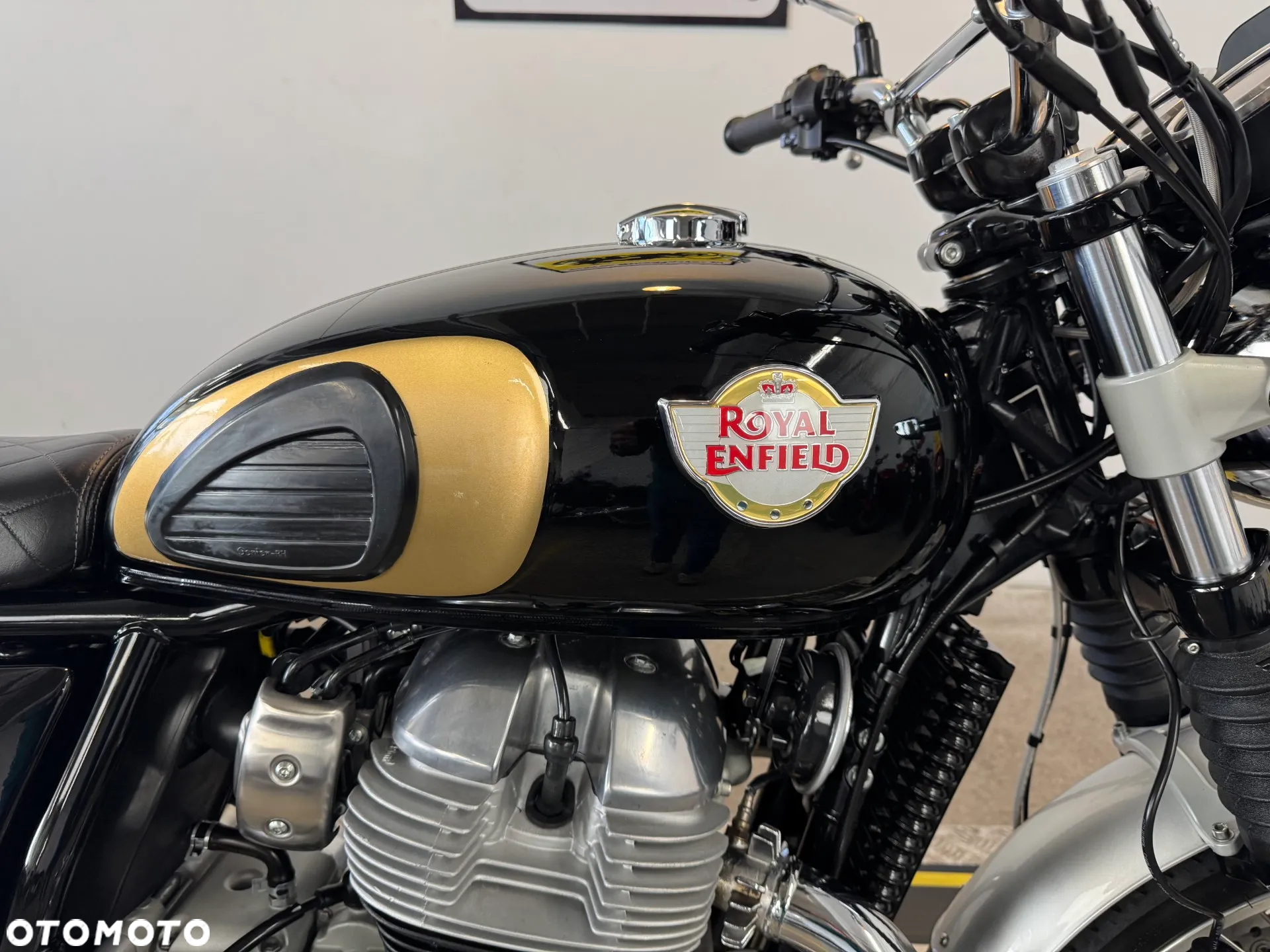 Royal Enfield Interceptor - 11