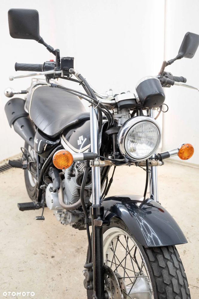 Suzuki RV - 11