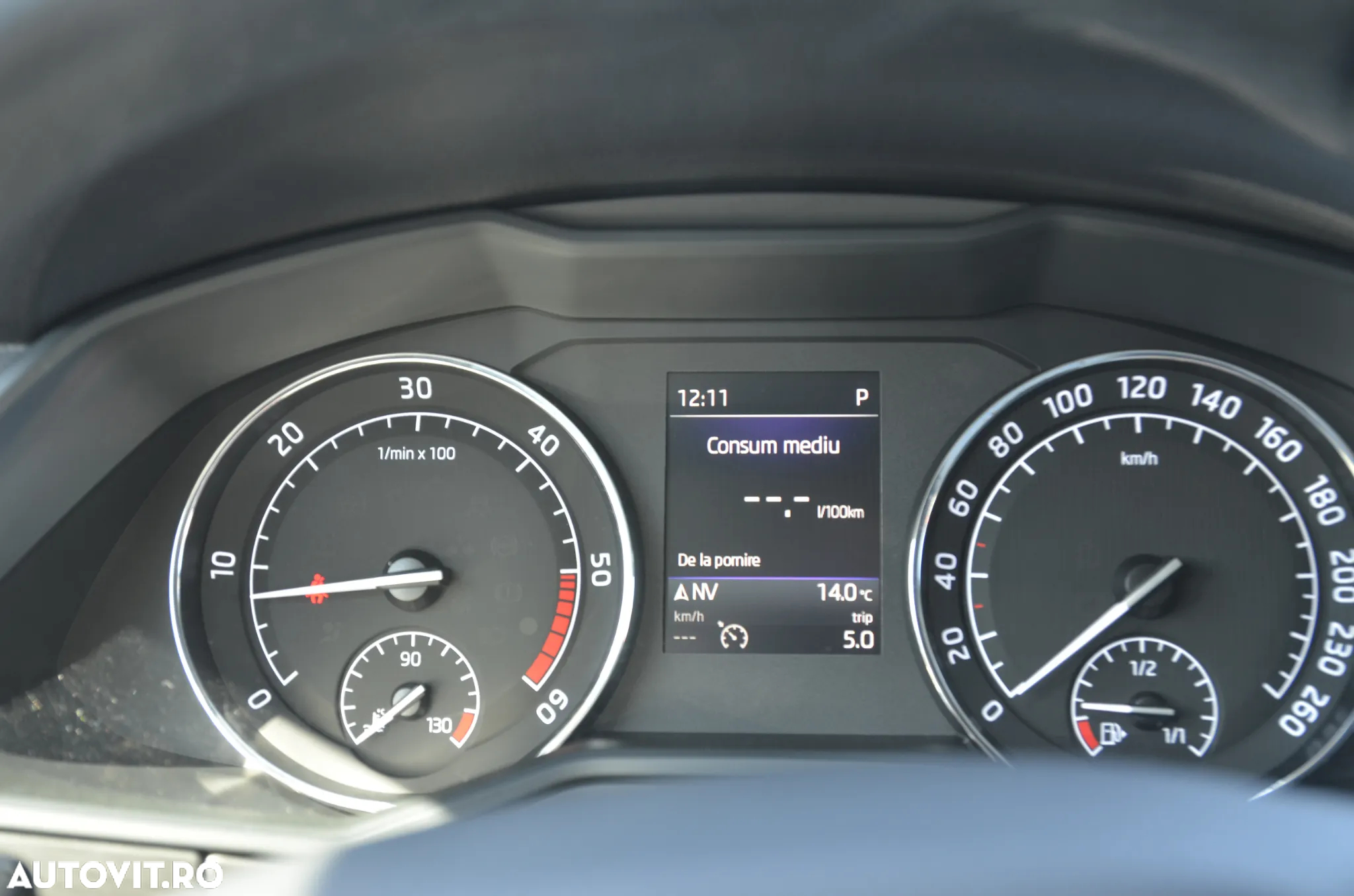 Skoda Superb 2.0 TDI DSG Style - 24
