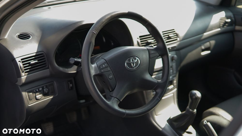 Toyota Avensis 1.8 VVT-i Sol - 6