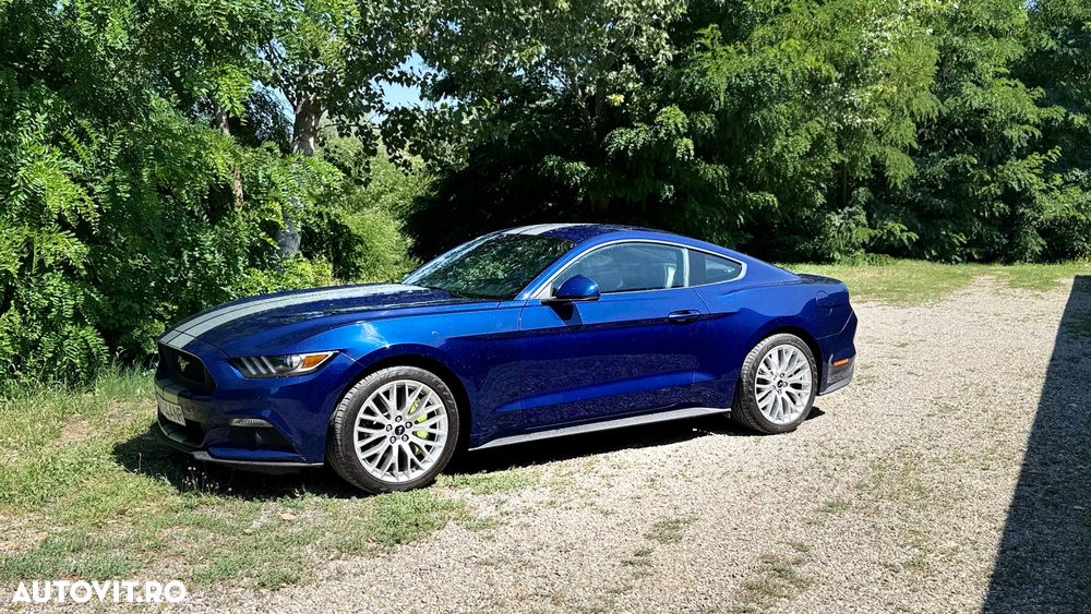 Ford Mustang - 3