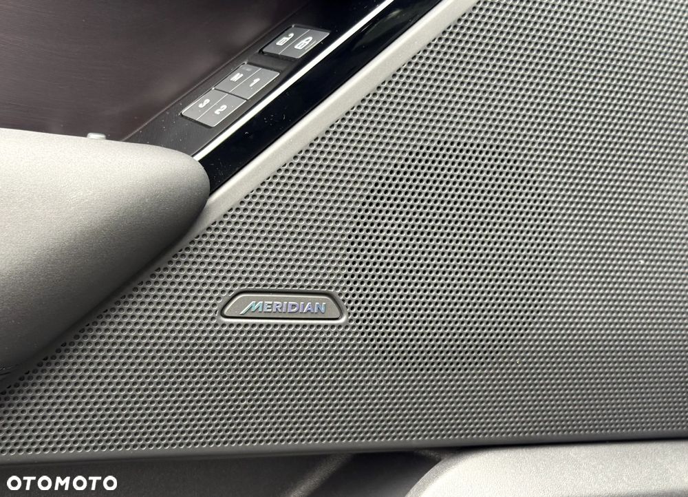 Land Rover Range Rover Velar D300 Dynamic SE - 18