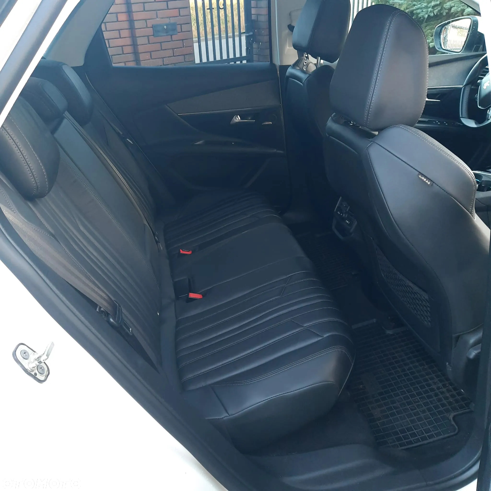 Peugeot 3008 1.5 BlueHDi Allure S&S EAT8 - 7