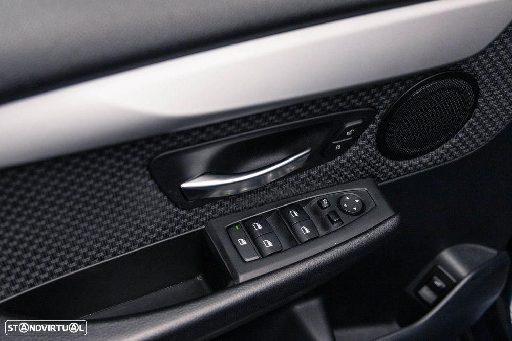 BMW 218 Active Tourer i Advantage Auto - 41