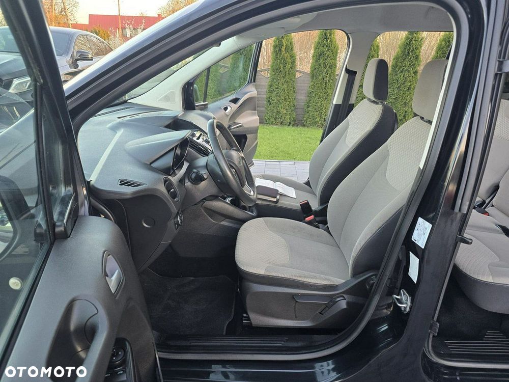 Ford Tourneo Courier - 11