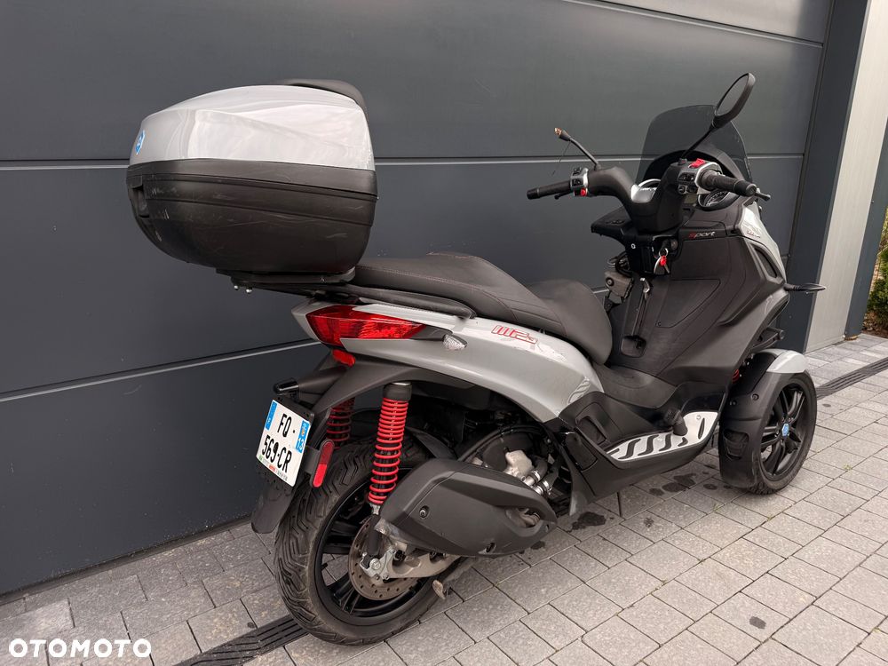 Piaggio MP-3 - 2