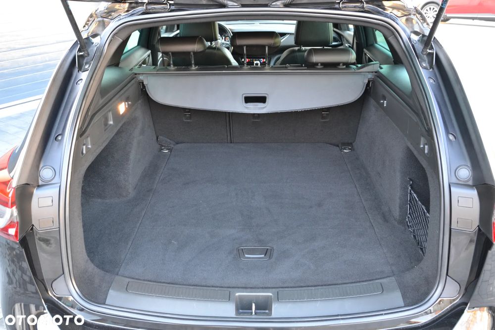 Opel Insignia - 28