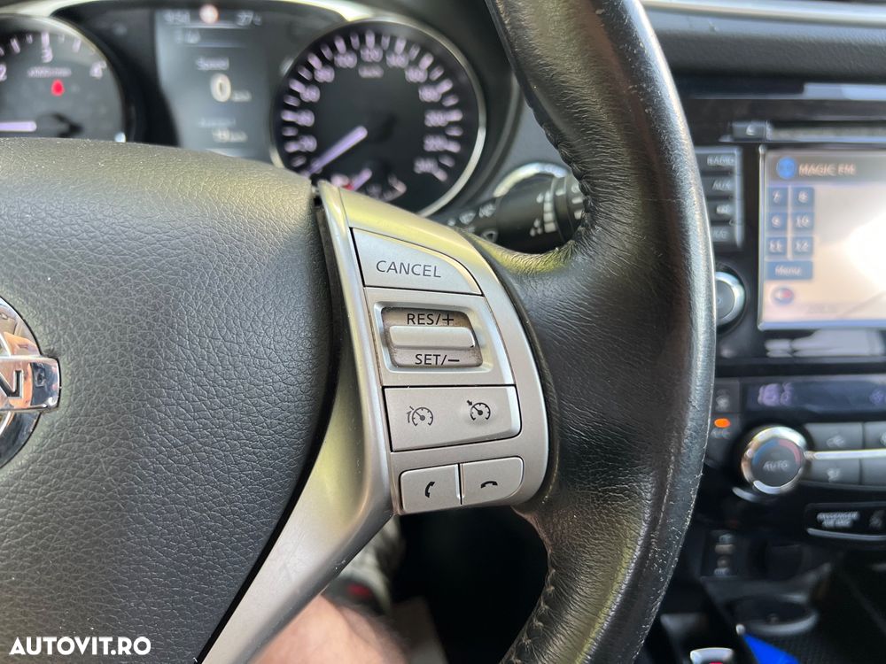 Nissan X-Trail 1.6 dCi ALL-MODE 4x4i N-Connecta - 22