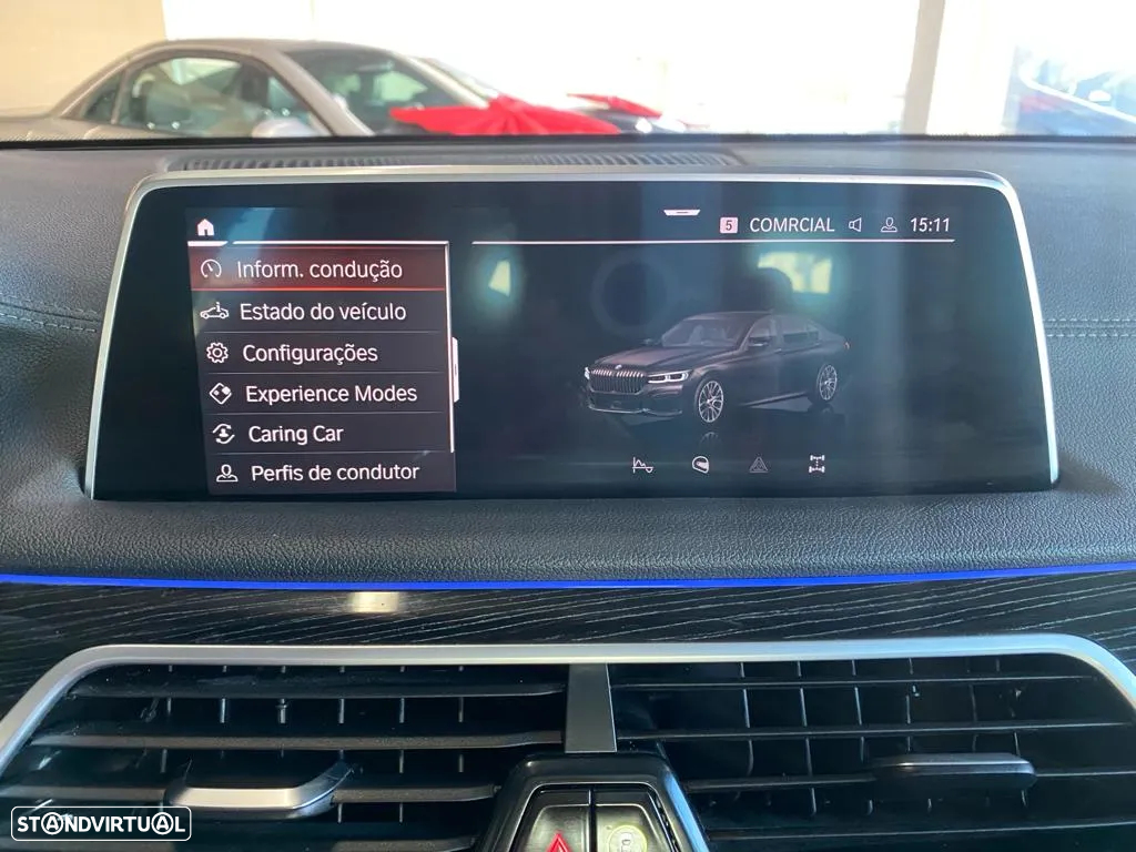 BMW 740 d xDrive Pack M Auto - 34