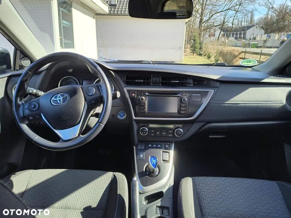 Toyota Auris 1.8 HSD Luna - 5