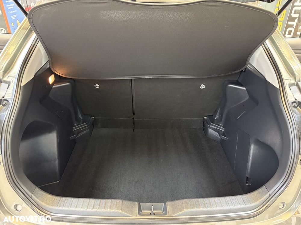 Toyota Yaris Cross - 17
