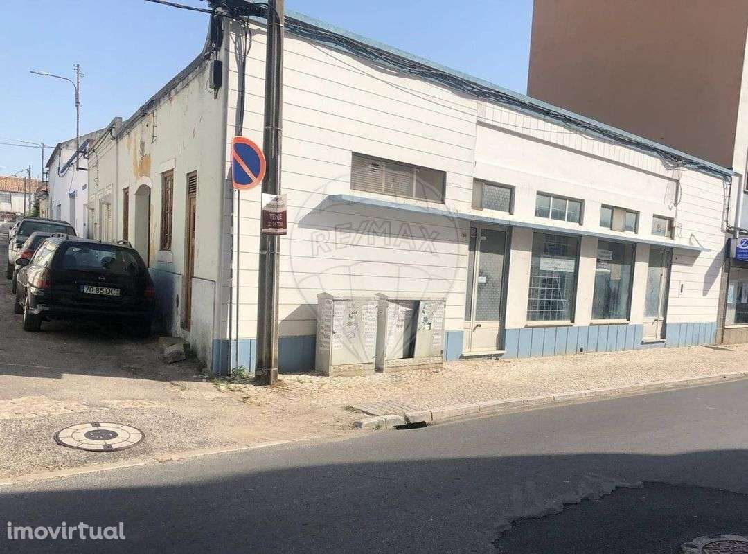 Moradia T2 para venda - Grande imagem: 2/15