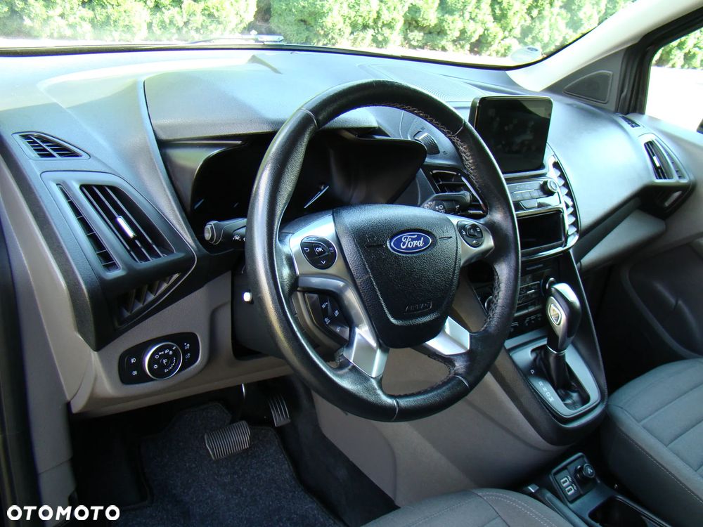 Ford Tourneo Connect Grand - 18