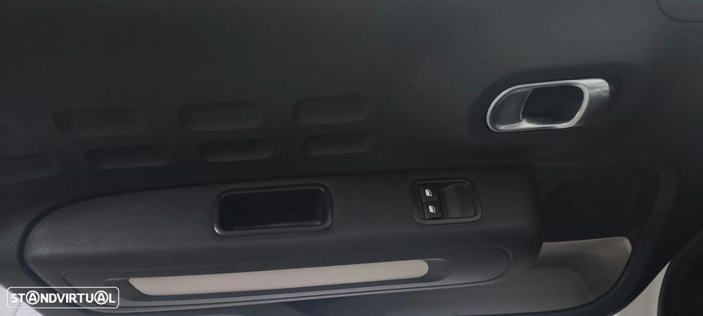 Citroën C3 1.2 PureTech Feel - 19