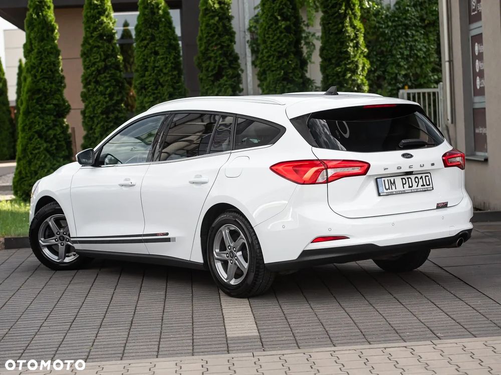 Ford Focus - 9