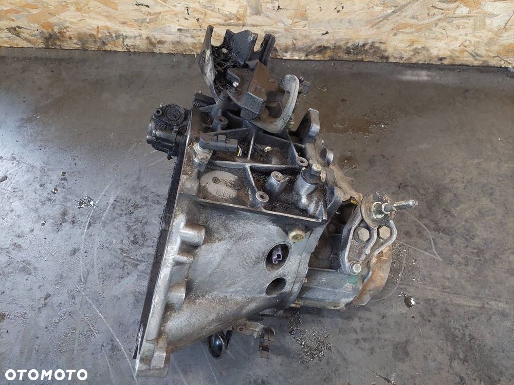 SKRZYNIA BIEGÓW PEUGEOT 307 I 2.0 HDI MANUAL 5 BIEGÓW 20DM09 - 5