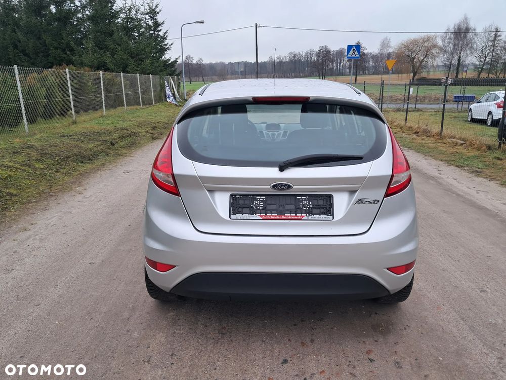 Ford Fiesta 1.25 Champions Edition - 6