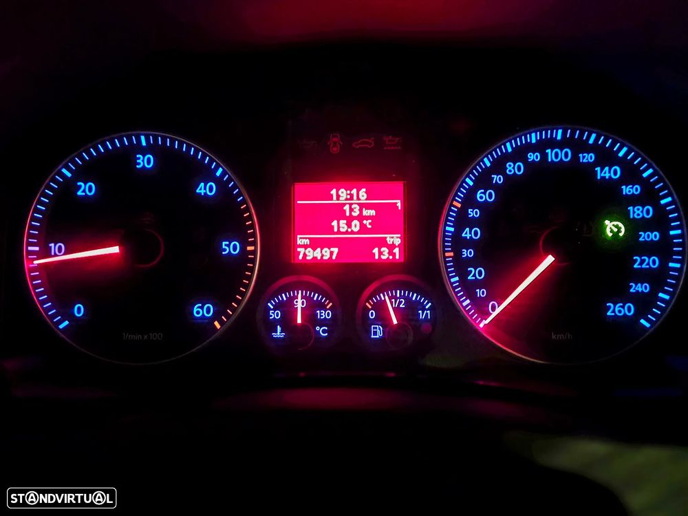 VW Golf Plus 2.0 TDi Confortline - 9