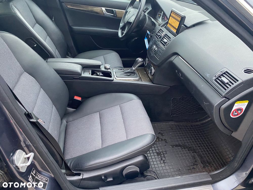 Mercedes-Benz Klasa C - 27