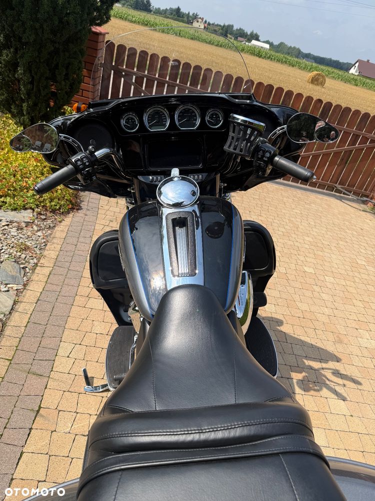 Harley-Davidson Touring Ultra Limited - 11