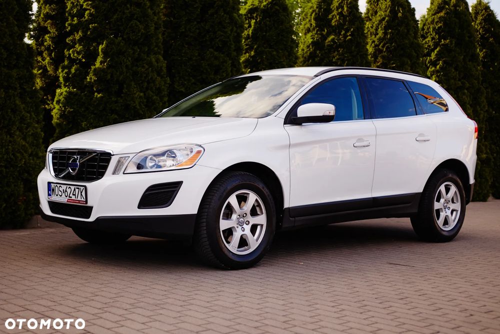 Volvo XC 60 D4 Momentum - 1