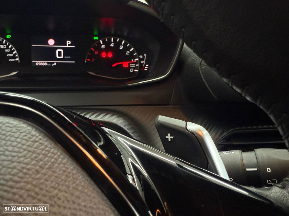 Peugeot 2008 1.5 BlueHDi Active Pack EAT8 - 25