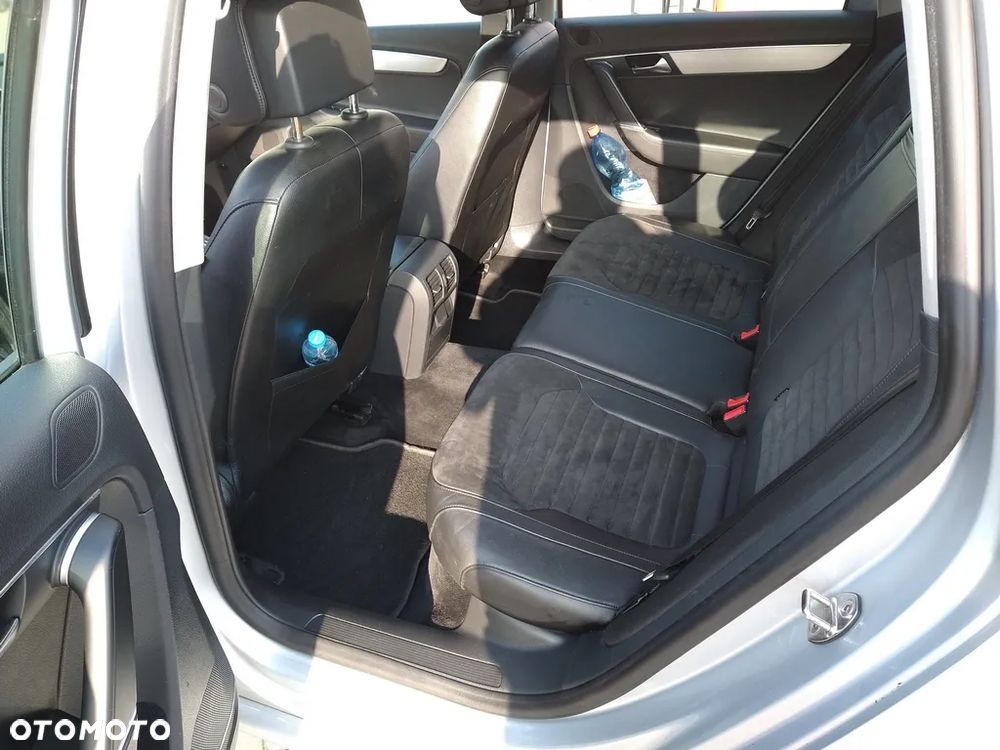 Volkswagen Passat 2.0 TDI Comfortline DSG - 21