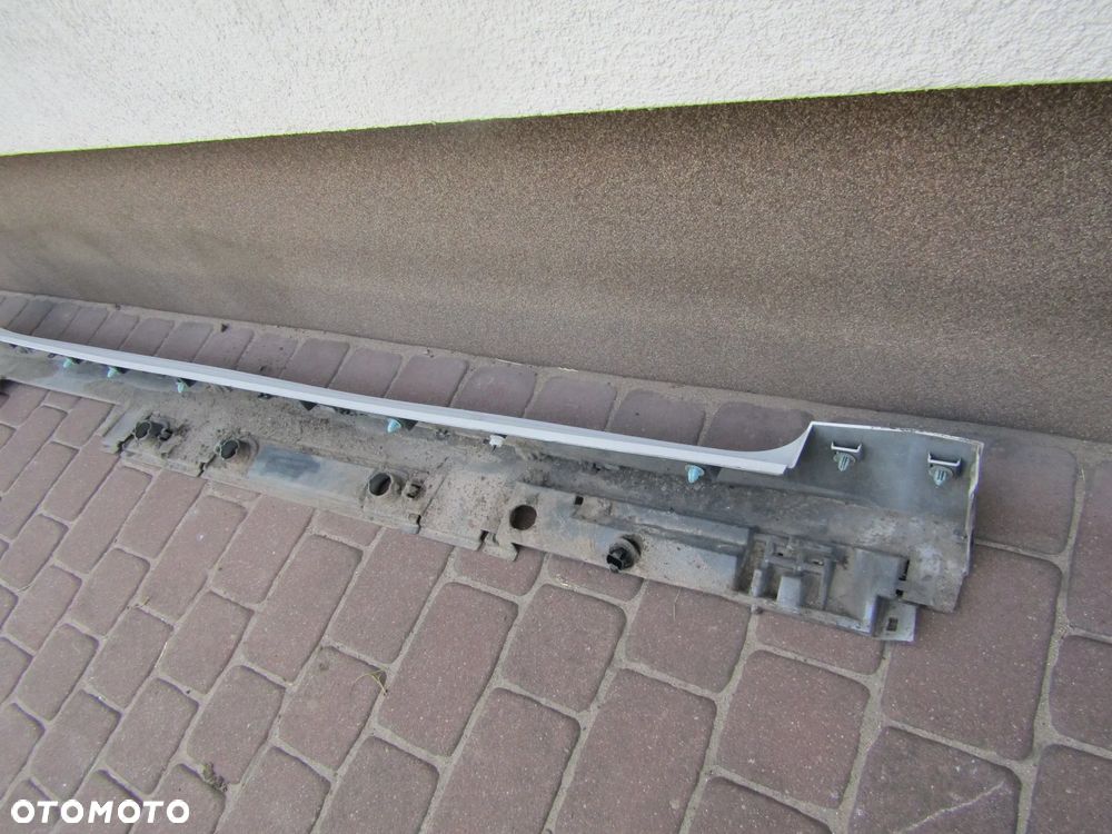 LISTWA PROGOWA LEWA  KOMBI TOYOTA COROLLA E21 GR 19 25R 2KR  070  75852-YY4030 - 5