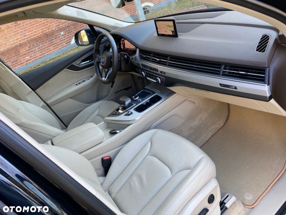 Audi Q7 - 4