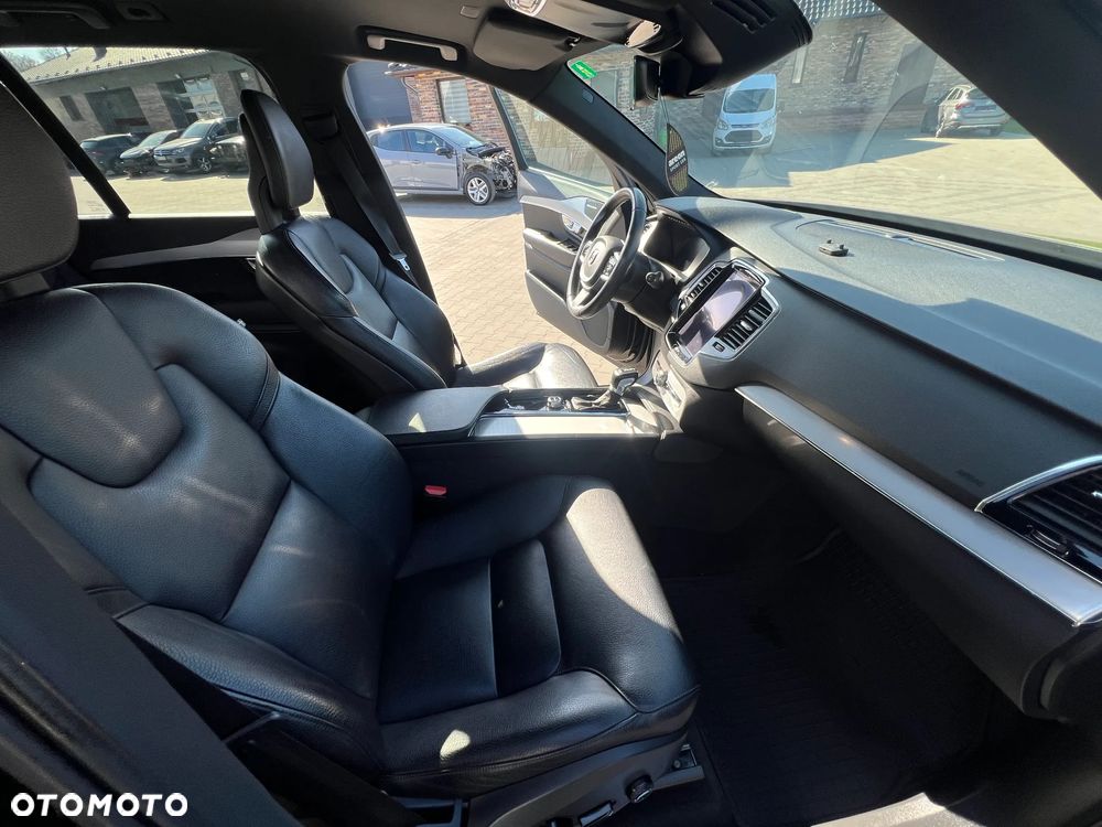 Volvo XC 90 D5 AWD Inscription 7os - 13