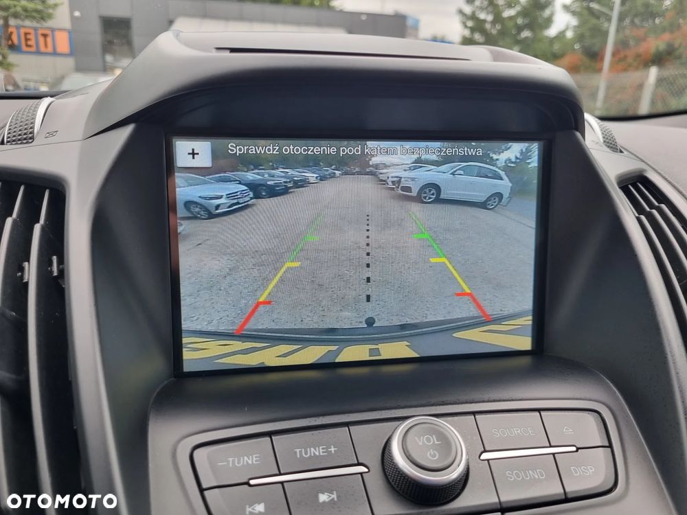 Ford Kuga 1.5 EcoBoost 2x4 Titanium - 19