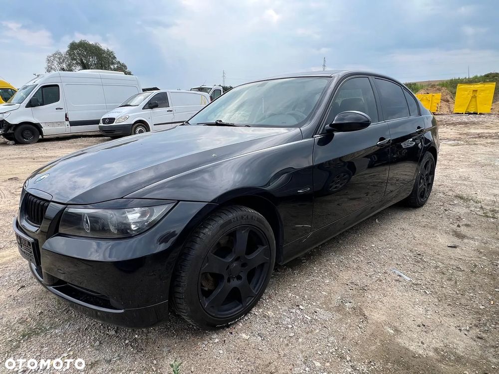 BMW E90 318d części maska zderzak drzwi błotnik lampa deska fotele (475 Black Sapphire) (N47) 2008 przedlift - 2