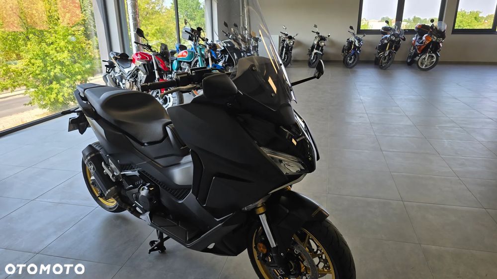 Honda NSS - 20