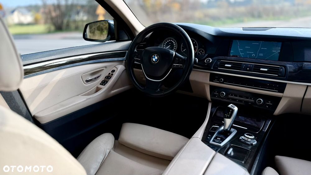 BMW Seria 5 530d xDrive - 34