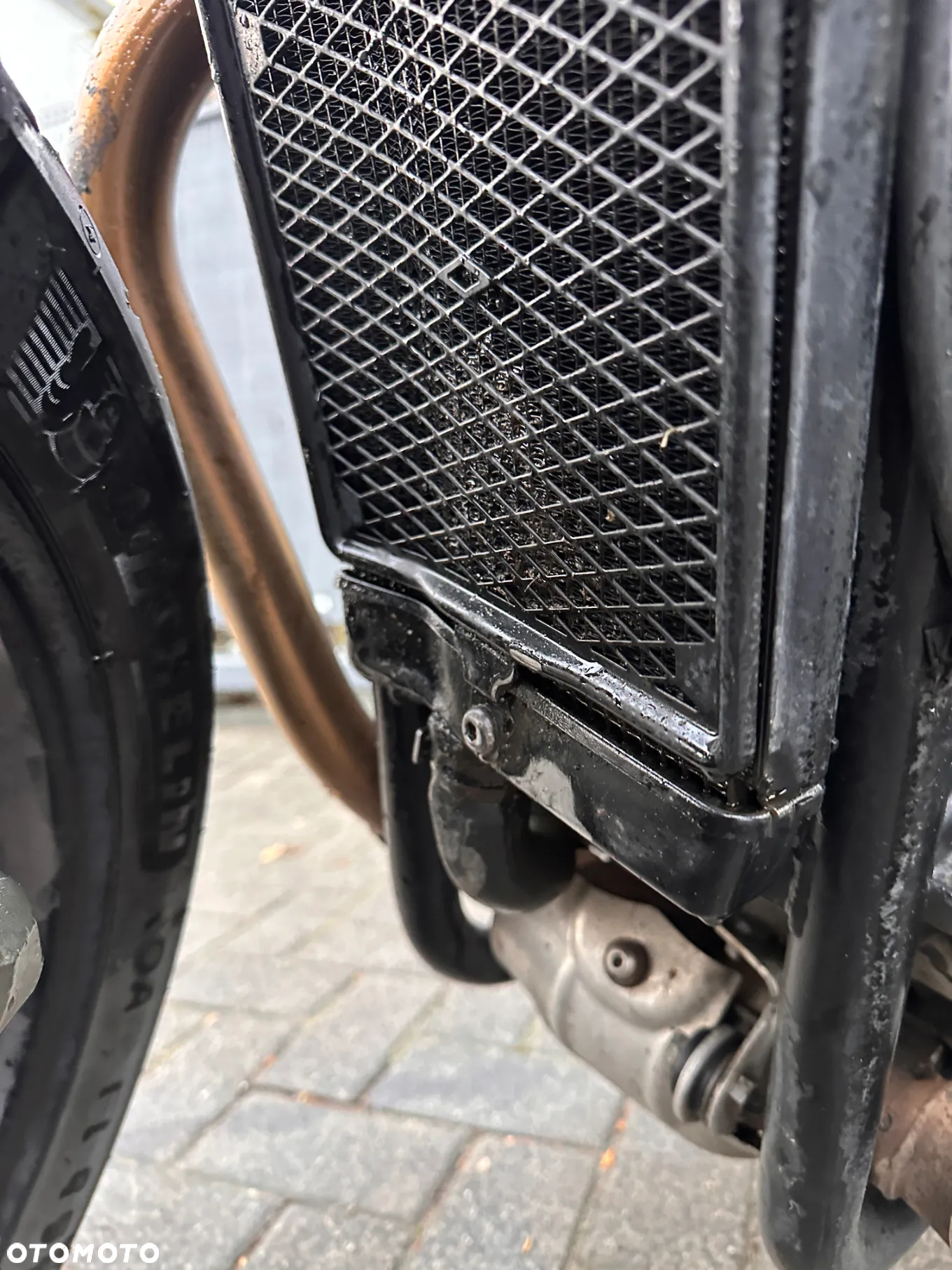 Triumph Bonneville - 30