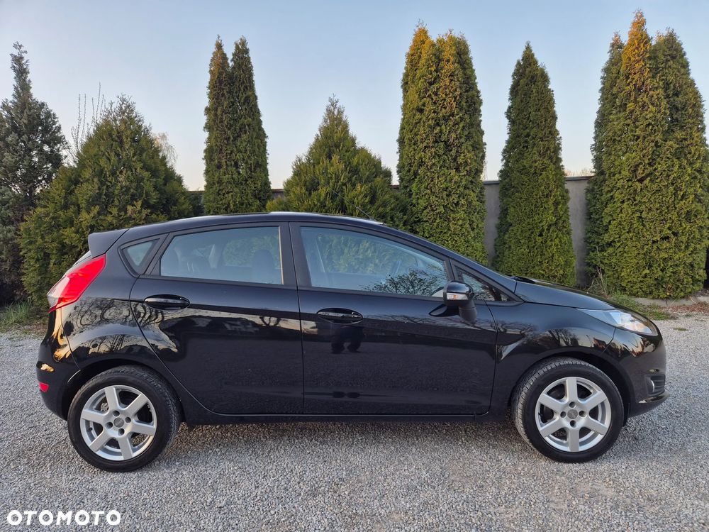 Ford Fiesta 1.25 Celebration - 19