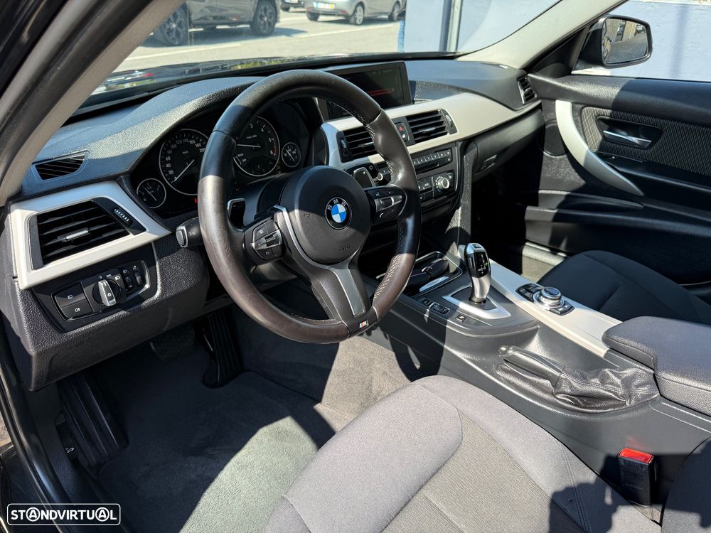 BMW 320 d DPF Touring Aut. Edition Sport - 20