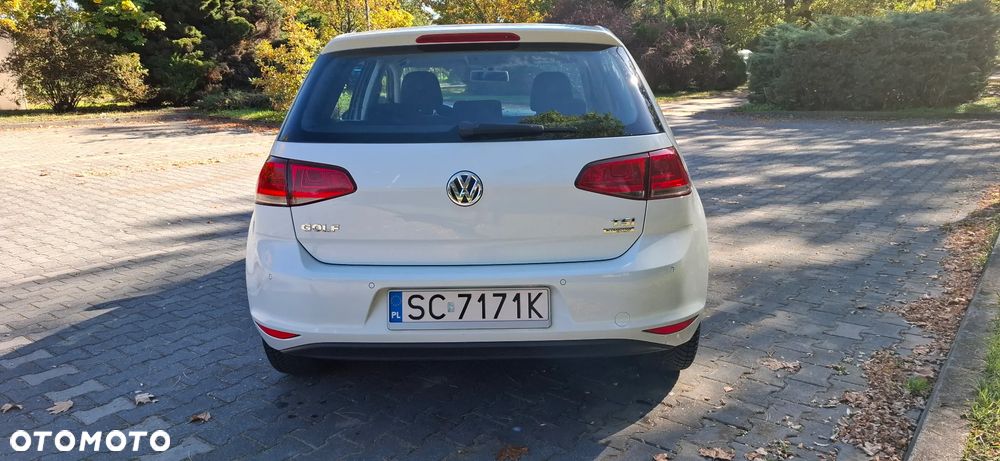 Volkswagen Golf - 5