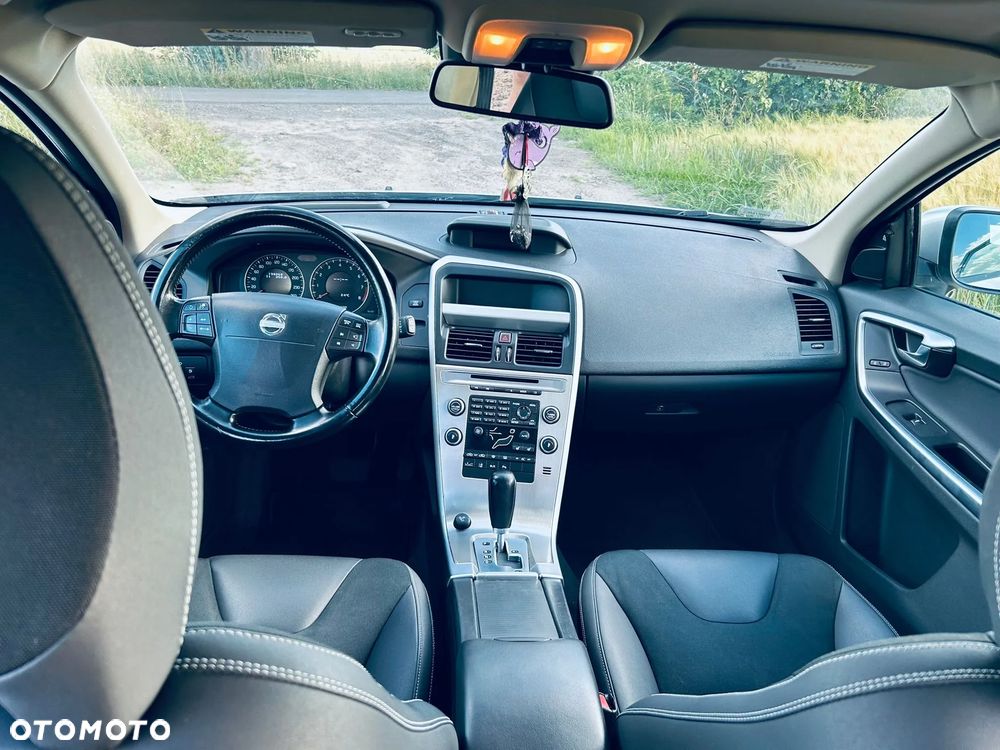 Volvo XC 60 - 25