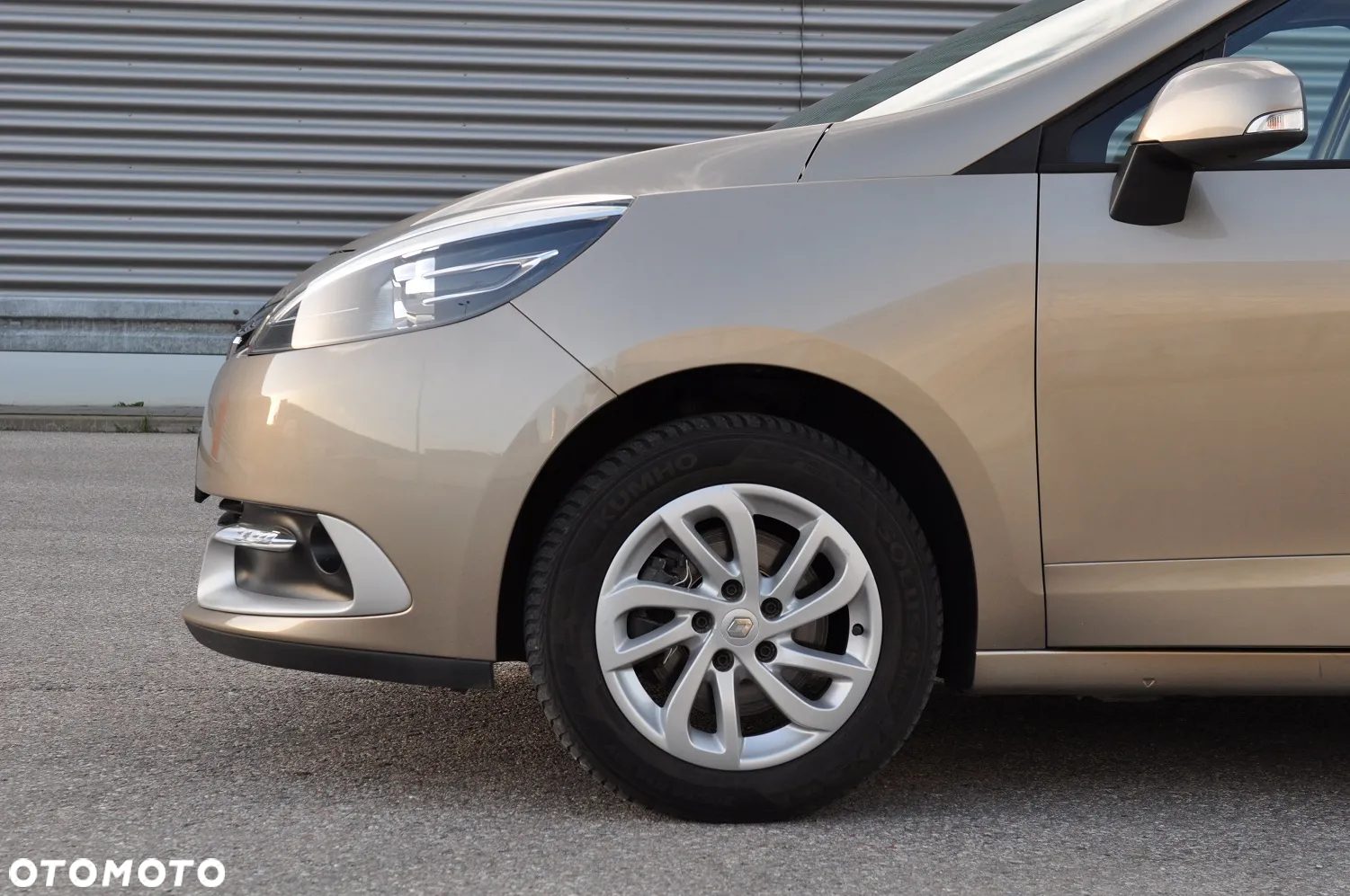 Renault Scenic ENERGY TCe 130 INTENS - 11
