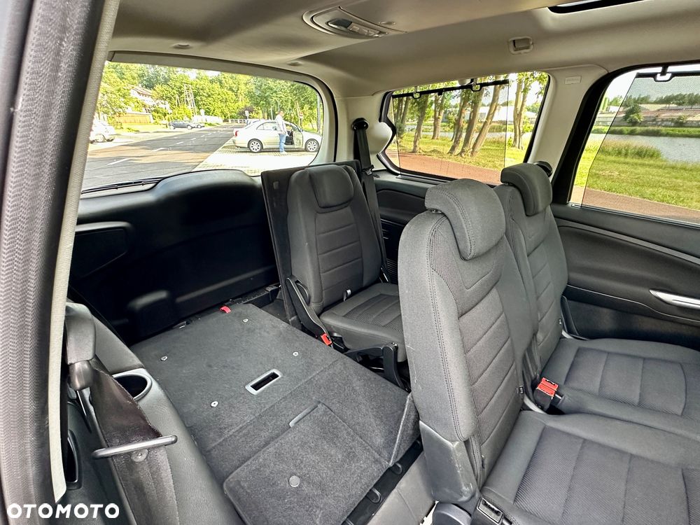 Ford Galaxy 2.0 TDCi DPF Business Edition - 23