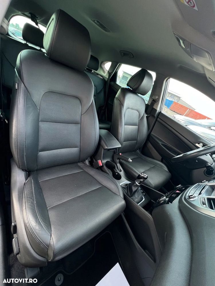 Hyundai Tucson blue 1.7 CRDi 2WD Style - 16