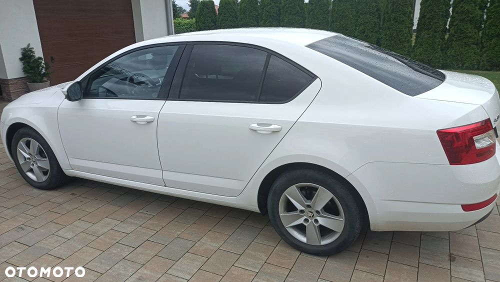 Skoda Octavia 1.6 TDI Ambition - 4