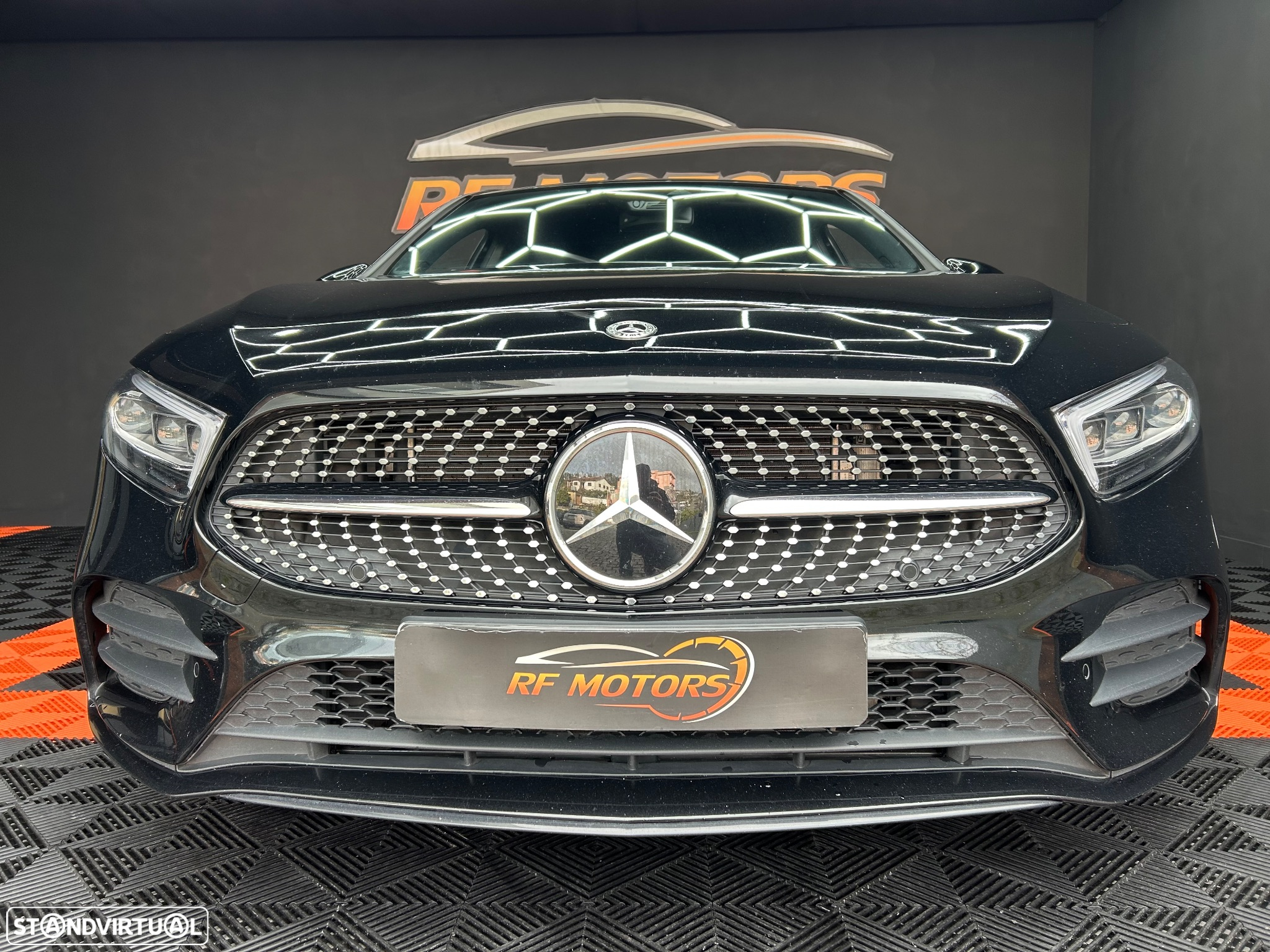 Mercedes-Benz A 250 e AMG Line - 18