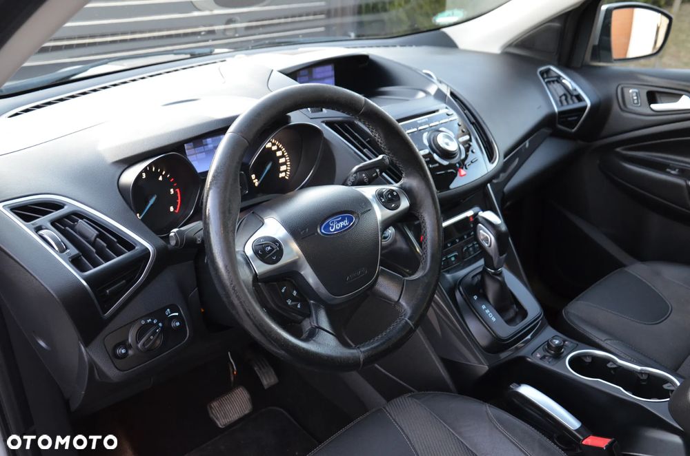 Ford Kuga 2.0 TDCi 4x4 Titanium - 28