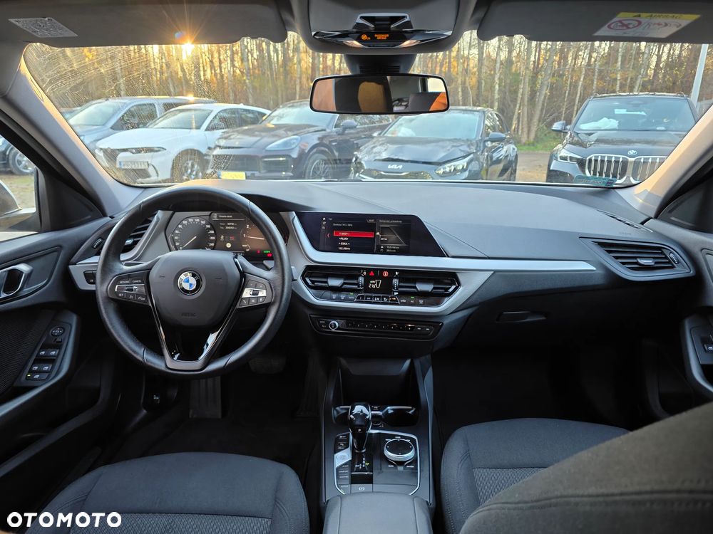 BMW Seria 1 118i Advantage - 17