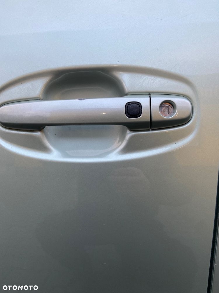 Toyota Prius 1.5 VVT-i Sol - 11