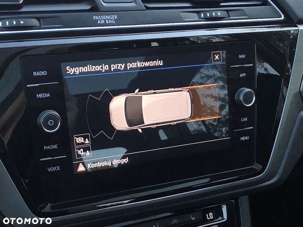 Volkswagen Touran - 20